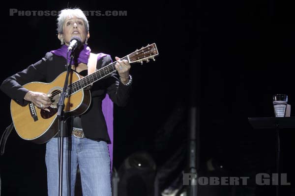 JOAN BAEZ - 2011-09-17 - LA COURNEUVE - Parc Departemental - Grande Scene - 